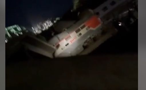 7 погибших после обрушения моста и схода поезда с рельсов в Брянской области