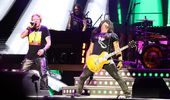Три часа в Тель-Авиве: концерт легендарных Guns N' Roses - фоторепортаж | Фото 33
