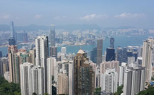 Гонконг снимает ограничения для туристов и отказывается от приложения COVID
