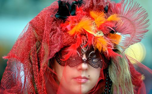 Под масками Венецианского карнавала