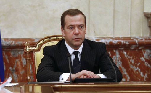 Медведев сформирует госкомиссию по расследованию крушения