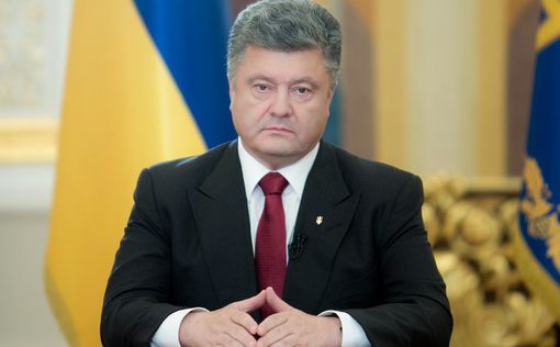 Порошенко продлил перемирие на Востоке на три дня