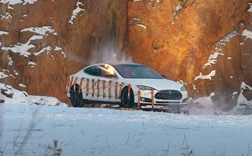 Разочарованный автолюбитель взорвал свою Tesla Model S