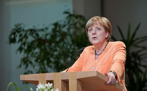Меркель - против "каникул" беженцев