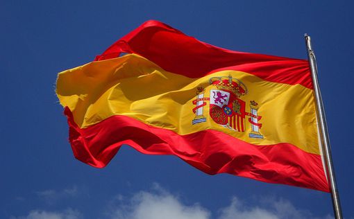 В Испании нашли третью посылку с бомбой, теперь на авиабазе