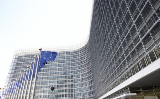 ЕС поддерживает усилия Керри в мирном процессе