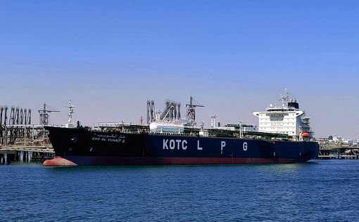 Турция закрывает проливы для незастрахованных нефтяных танкеров из России