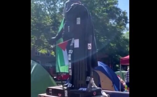 Поклонники ХАМАСа испоганили статую Джорджа Вашингтона в университете Вашингтона