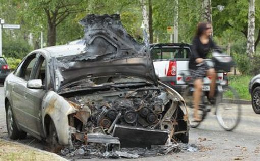 Обнародовано видео взрыва автомобиля в Донецке