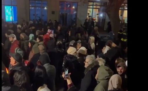 В Тбилиси стартовал митинг против результатов выборов