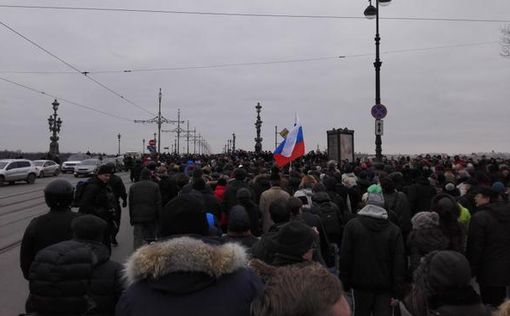 На траурном марше в Москве задержали 50 человек