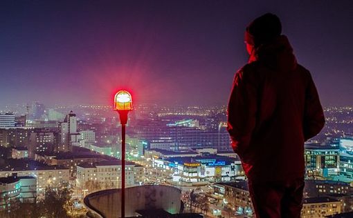 Драма в Рамат-Гане: спасен мужчина, пытавшийся спрыгнуть со здания