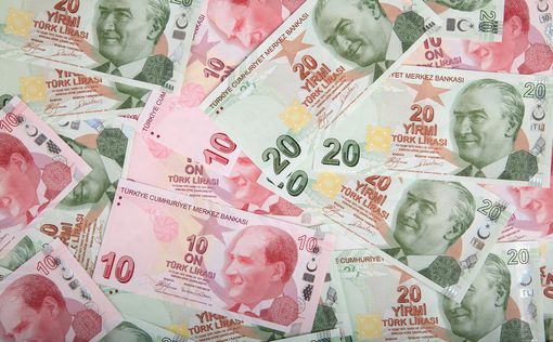 Накануне выборов турецкая лира упала до очередного минимума