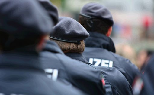 Полиция проводит рейды в Берлине в поисках террориста
