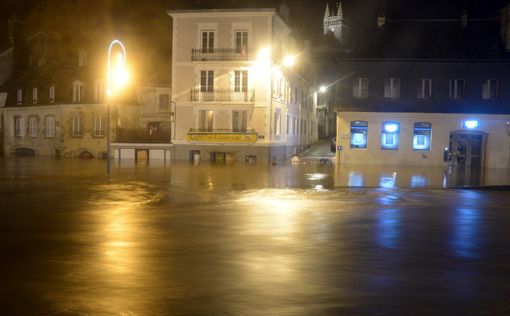Францию затопило